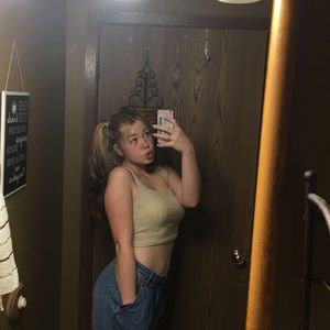 Meet your Posher, Angellee